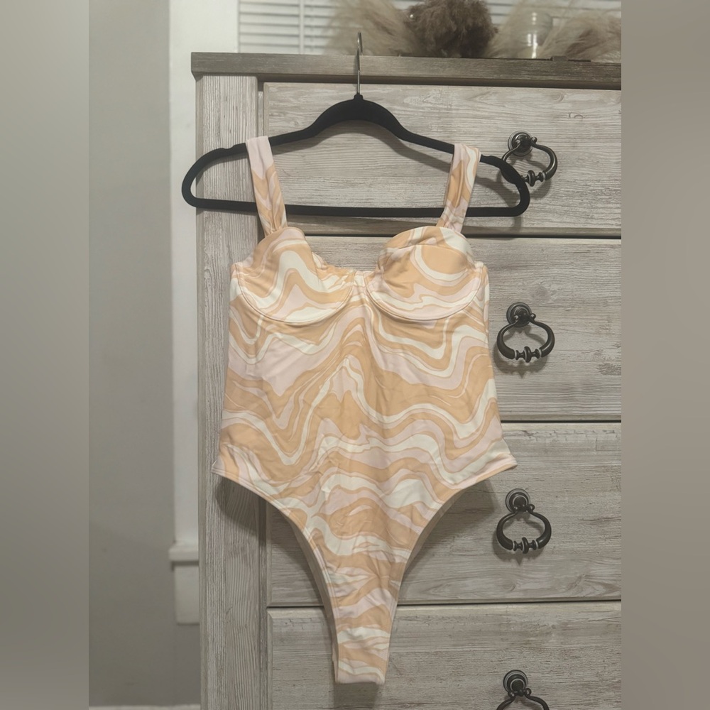 Abercrombie & Fitch Swirl One-Piece Swimsuit in Peach and White
